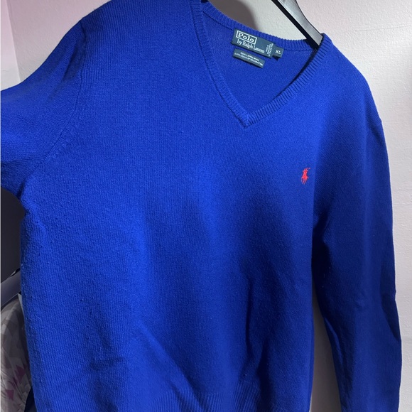 Polo by Ralph Lauren Men's XL V-Neck wool sweater - Picture 3 of 5